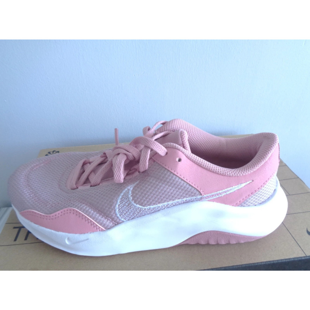 Size 7 Women Nike Legend Essential 3 Next Nature Elemental Pink NEW IN BOX